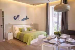 Sirena Partenope e San Gennaro HOME Sanità - Centro Storico Napoli